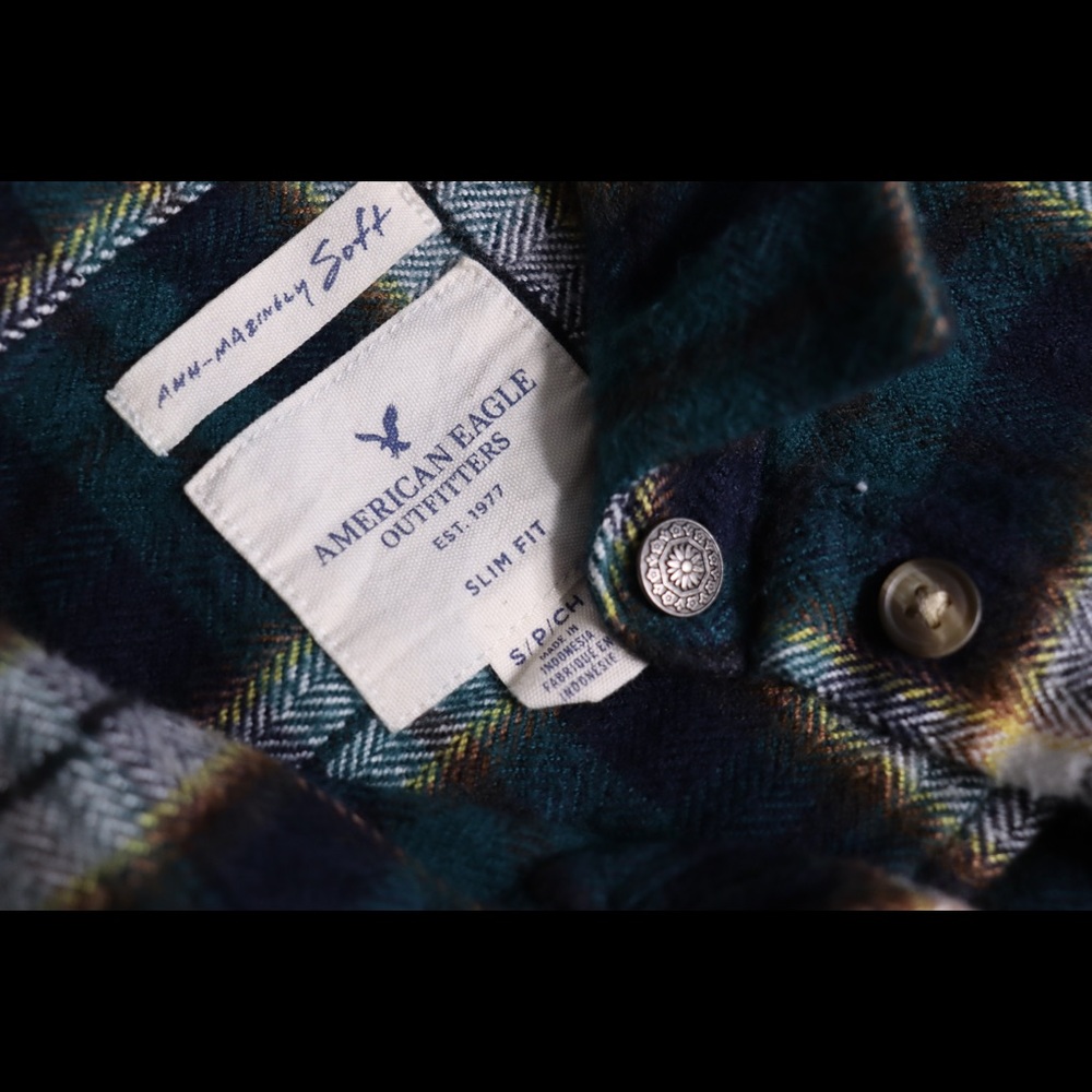 American Eagle Button Down Shirt - image 3